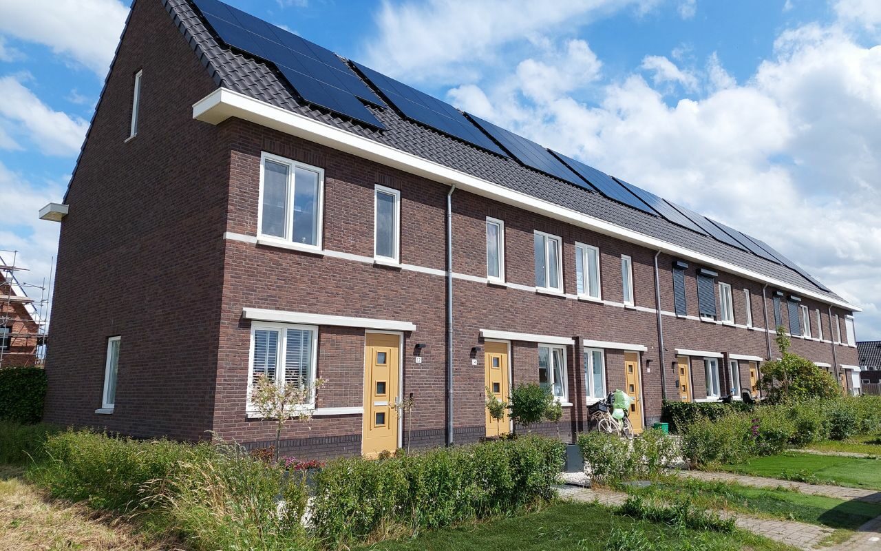 Beekse Akkers biedt één rij van acht gezinswoningen