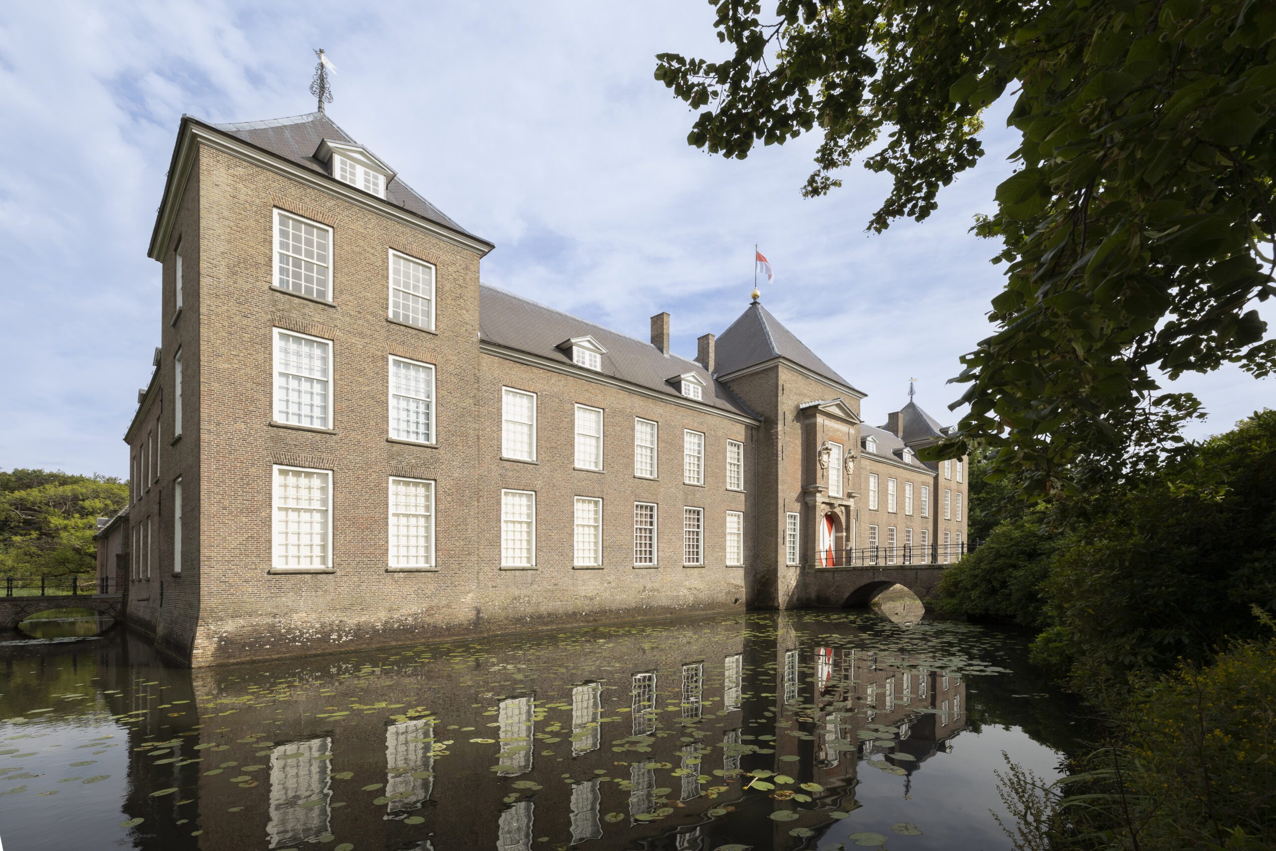 Kasteel Heeze om de hoek van 't Laar