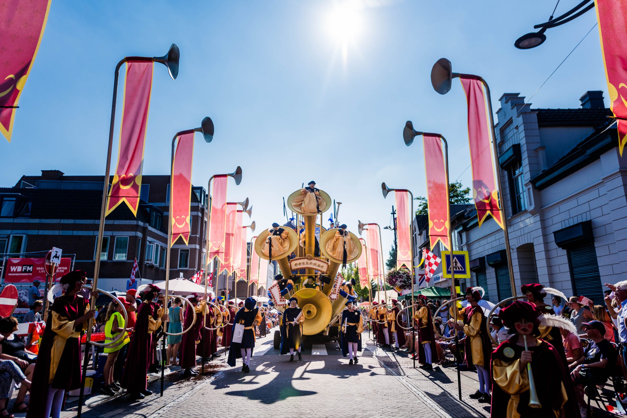 De Brabantse Dag komt al jaren door de Kapelstraat (foto: Malou Evers)