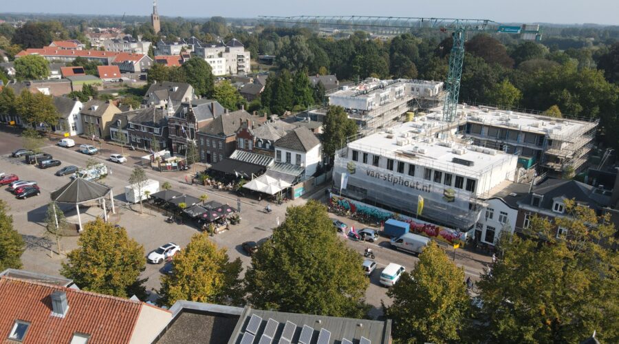 Hart van Rooi luchtfoto artikel Industriebouw